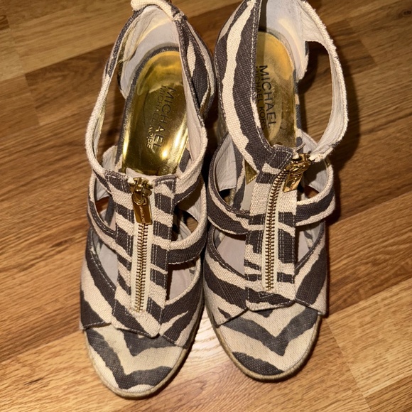 Michael Kors Wedge shoes - Picture 4 of 6